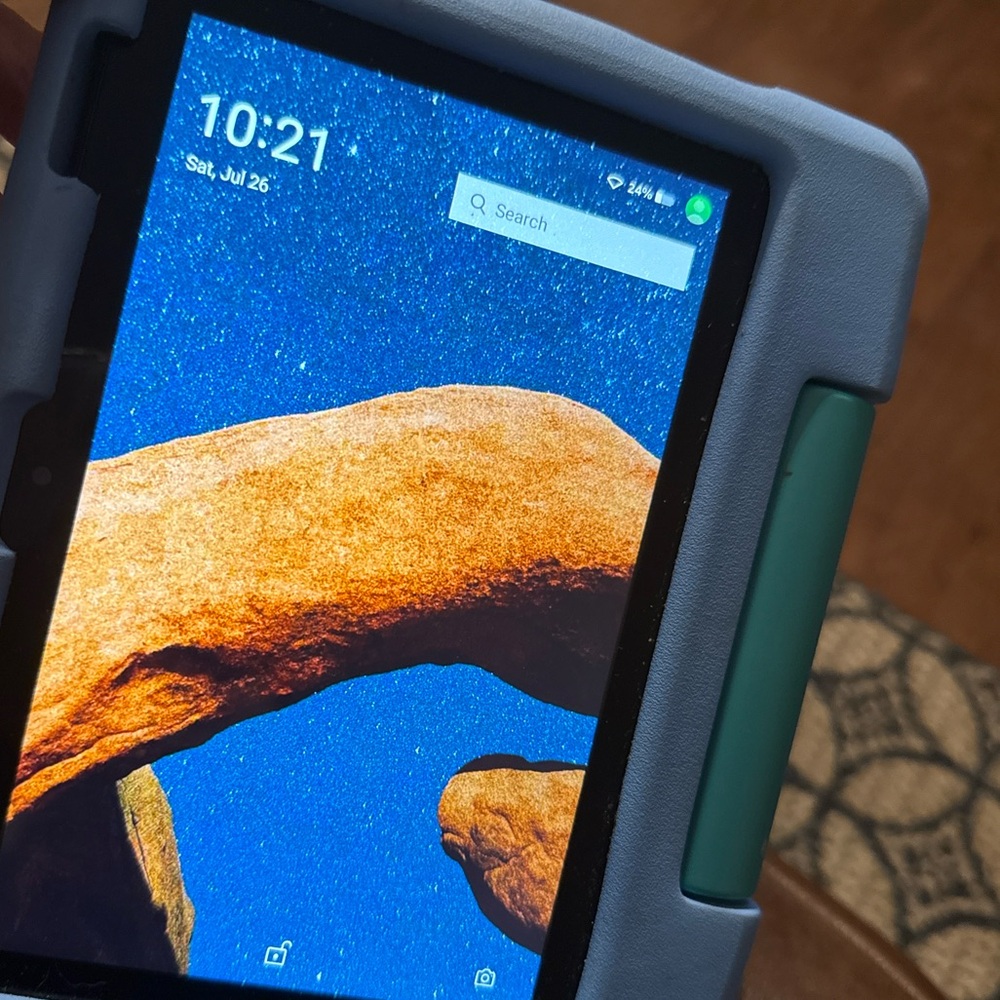 Amazon Kids Tablet Case - Blue and Green
